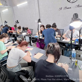 Môi trường đào tạo tại Hbrow (1) (1) (1) (1) (1)