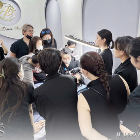 Môi trường đào tạo tại Hbrow