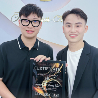 Tốt nghiệp khoá Tháng 7/2024