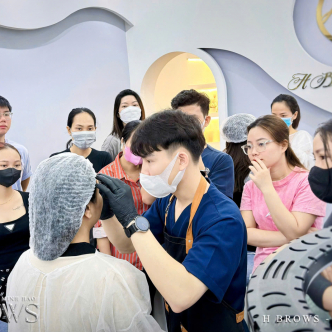 Môi trường đào tạo tại Hbrow