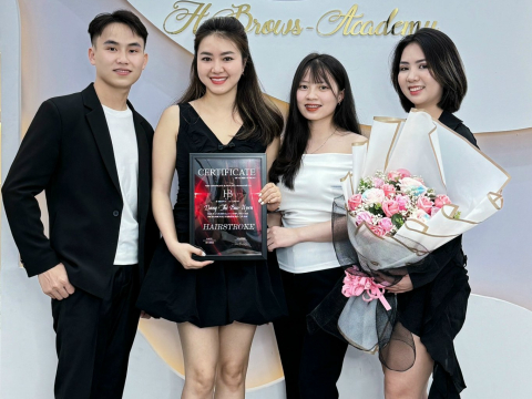 Tốt nghiệp khoá Tháng 7/2024