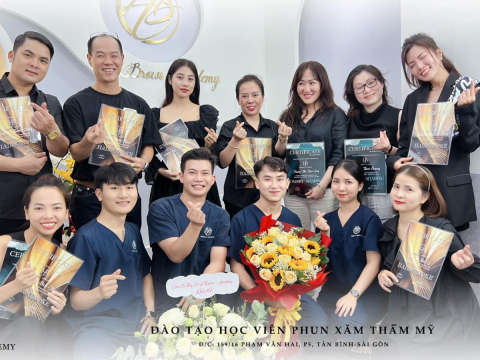 Tốt nghiệp khoá Tháng 4/2024