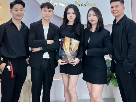 Tốt nghiệp khoá Tháng 3/2024