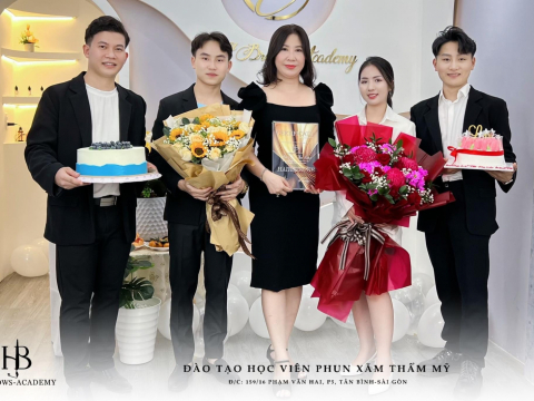 Tốt nghiệp khoá Tháng 2/2024