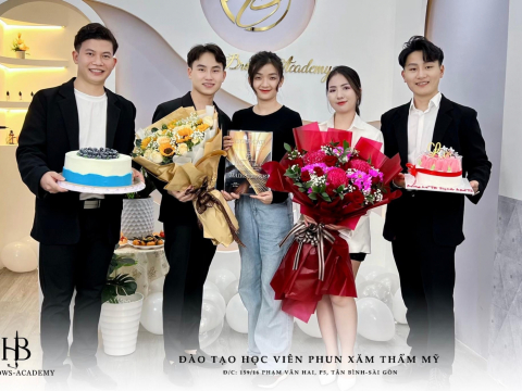 Tốt nghiệp khoá Tháng 2/2024