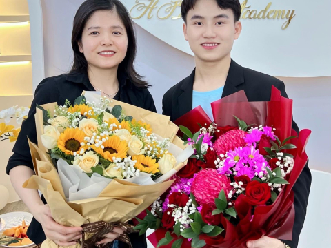 Tốt nghiệp khoá Tháng 2/2024