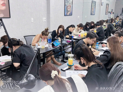 Môi trường đào tạo tại Hbrow