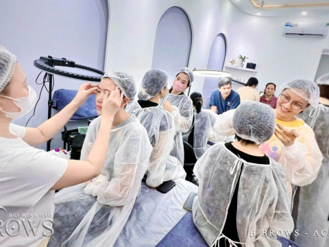 Môi trường đào tạo tại Hbrow