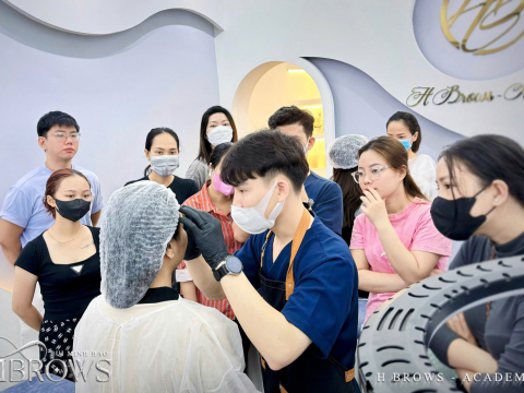 Môi trường đào tạo tại Hbrow